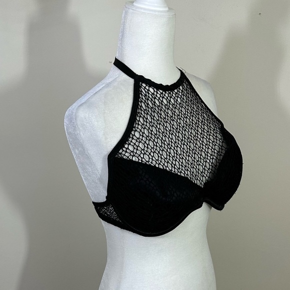 XOXO sz 36C swimsuit top in black. Mesh on the front is not delicate - Picture 1 of 9